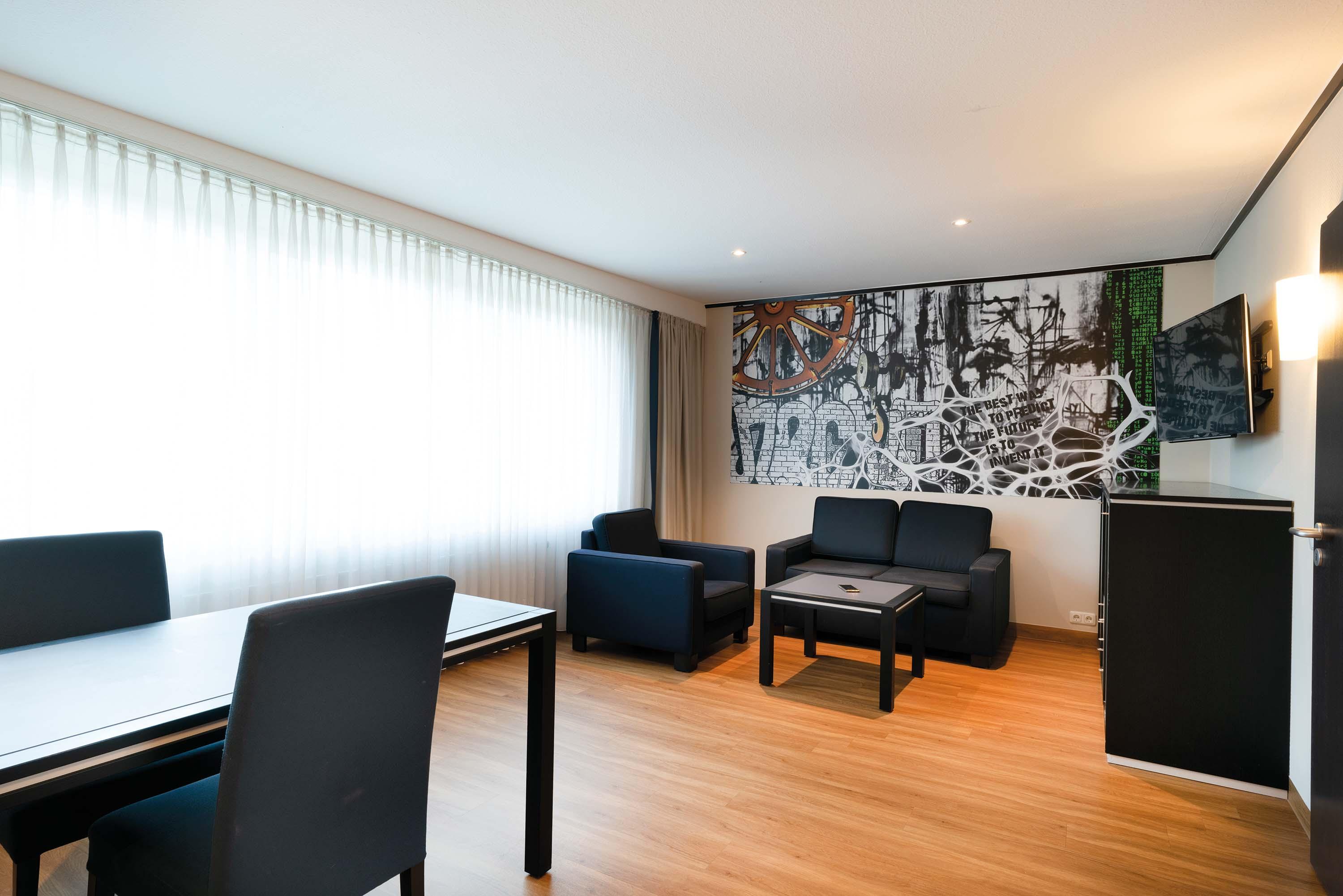Seminaris Aparthotel 4*